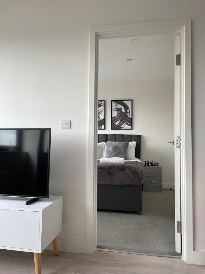 Premier Suite- Bedford City Centre With Free Gym & Parking Exterior foto