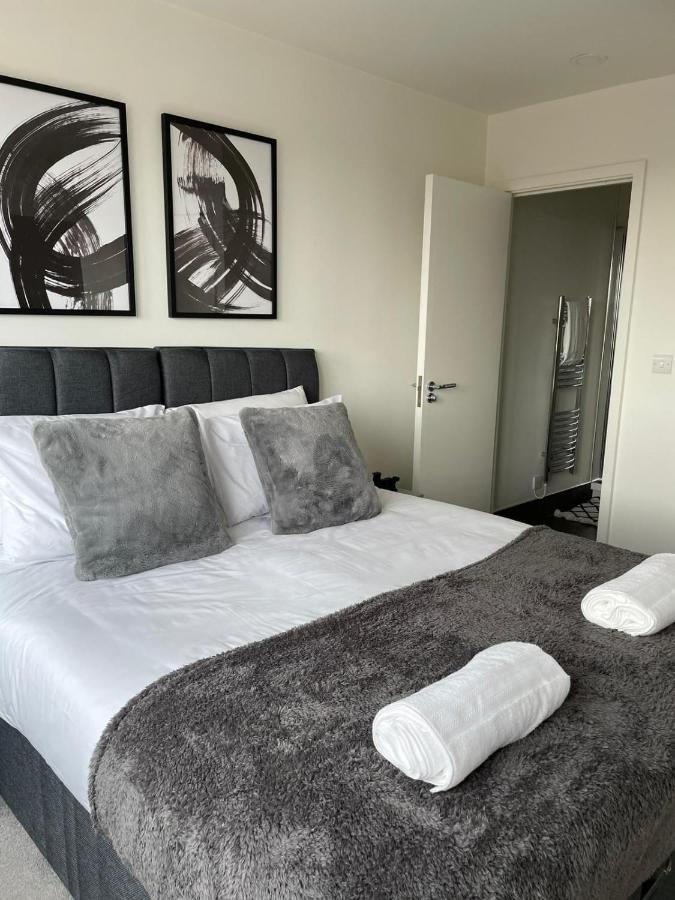 Premier Suite- Bedford City Centre With Free Gym & Parking Exterior foto