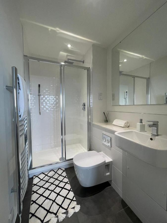 Premier Suite- Bedford City Centre With Free Gym & Parking Exterior foto