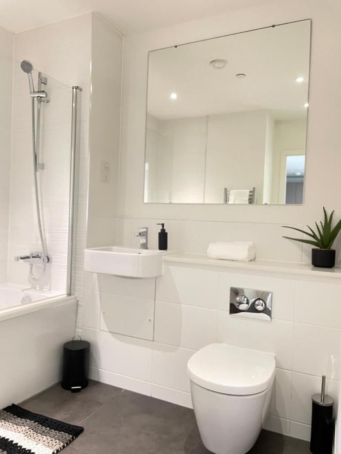 Premier Suite- Bedford City Centre With Free Gym & Parking Exterior foto